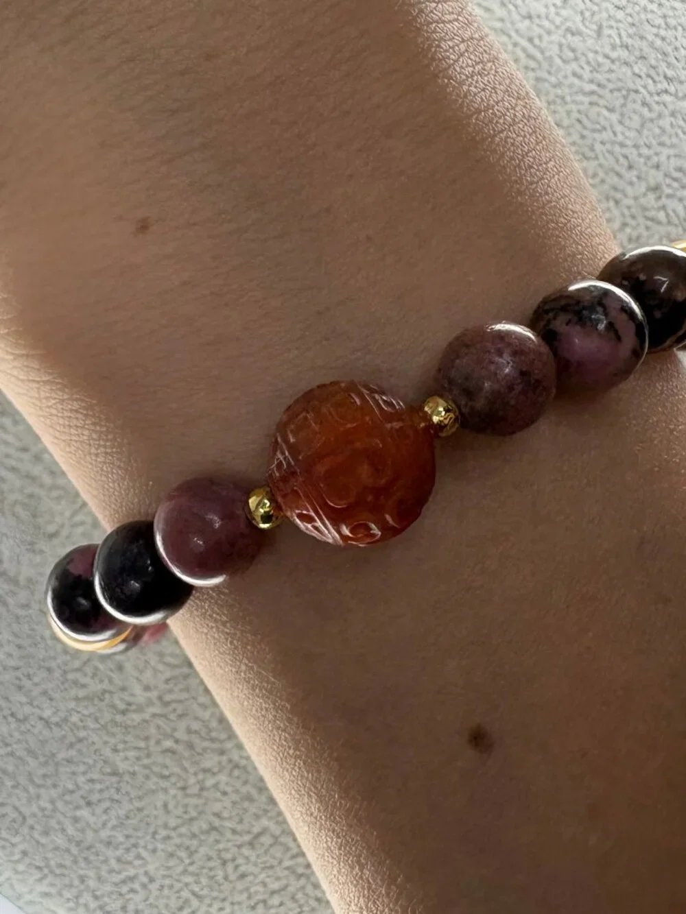 Carved Red Agate Rhodonite Yellow Jade Stretch Bracelet 18K Gold Filled 22.4g 7